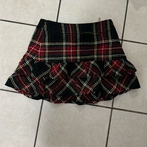 VINTAGE Burberry skirt size 38, but reference it fits a small